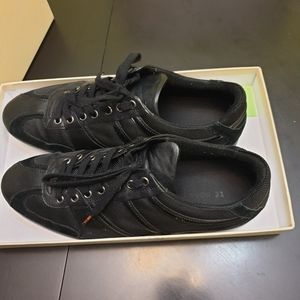 Black hugo boss orange shoe
